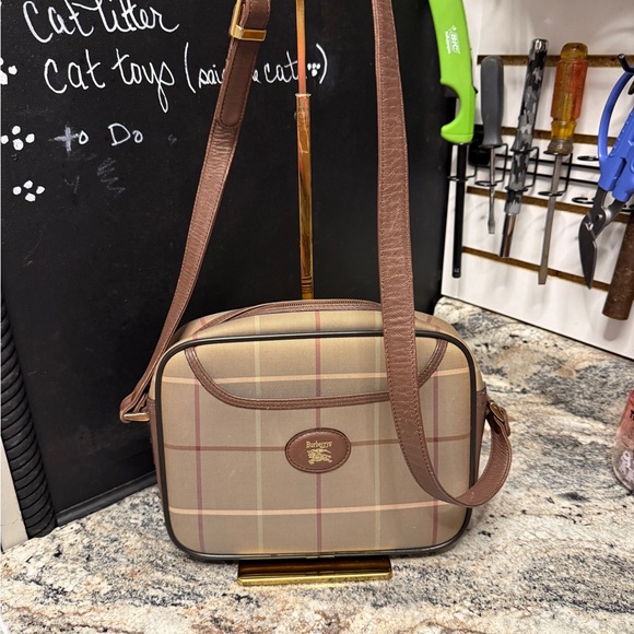 Burberry Handbags - Burberrys Vintage Nova Check Shoulder bag